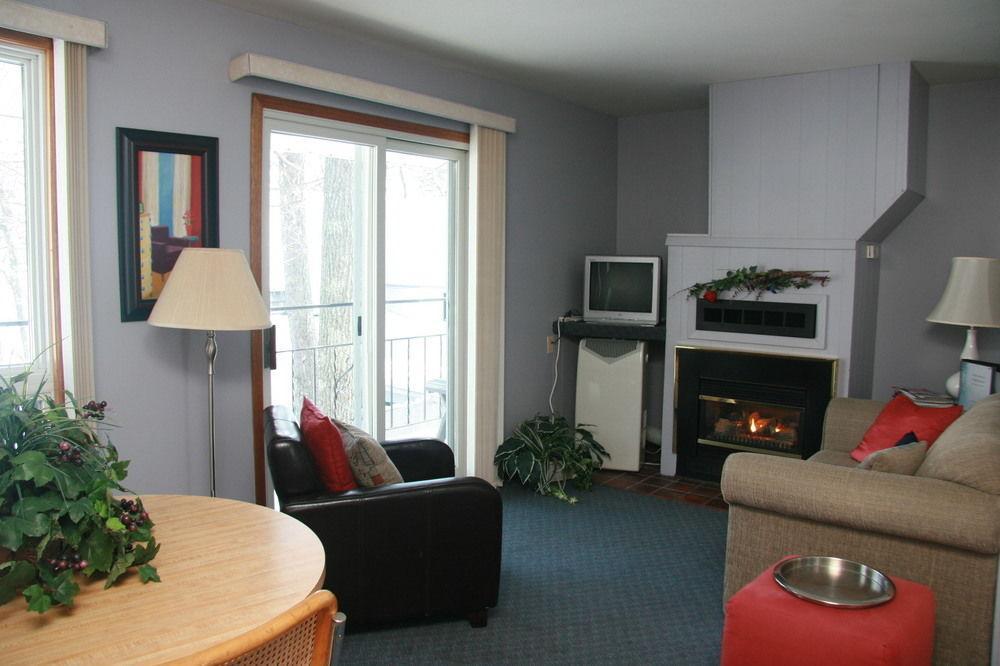 Beachwood Resort Deer Bay Екстериор снимка