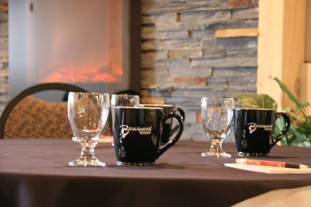 Beachwood Resort Deer Bay Екстериор снимка