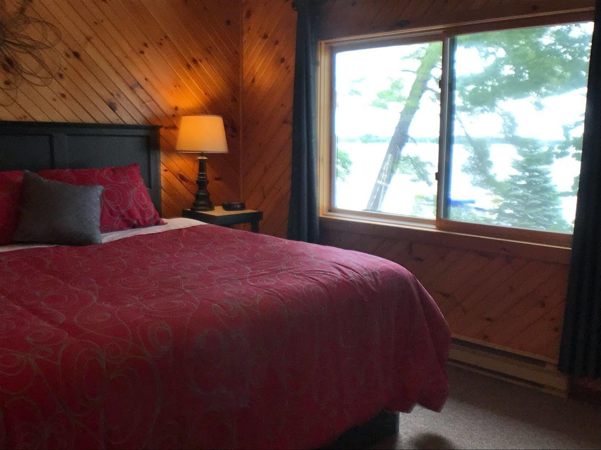 Beachwood Resort Deer Bay Екстериор снимка