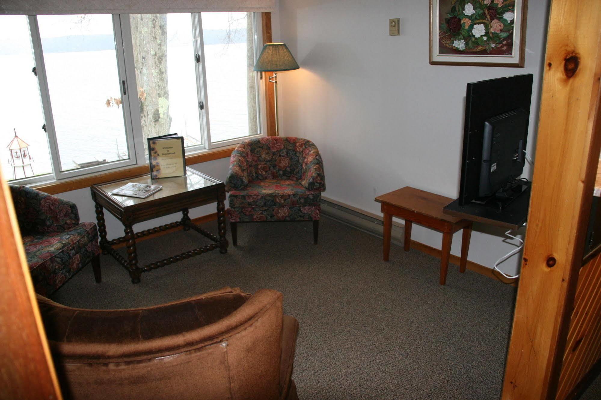 Beachwood Resort Deer Bay Екстериор снимка