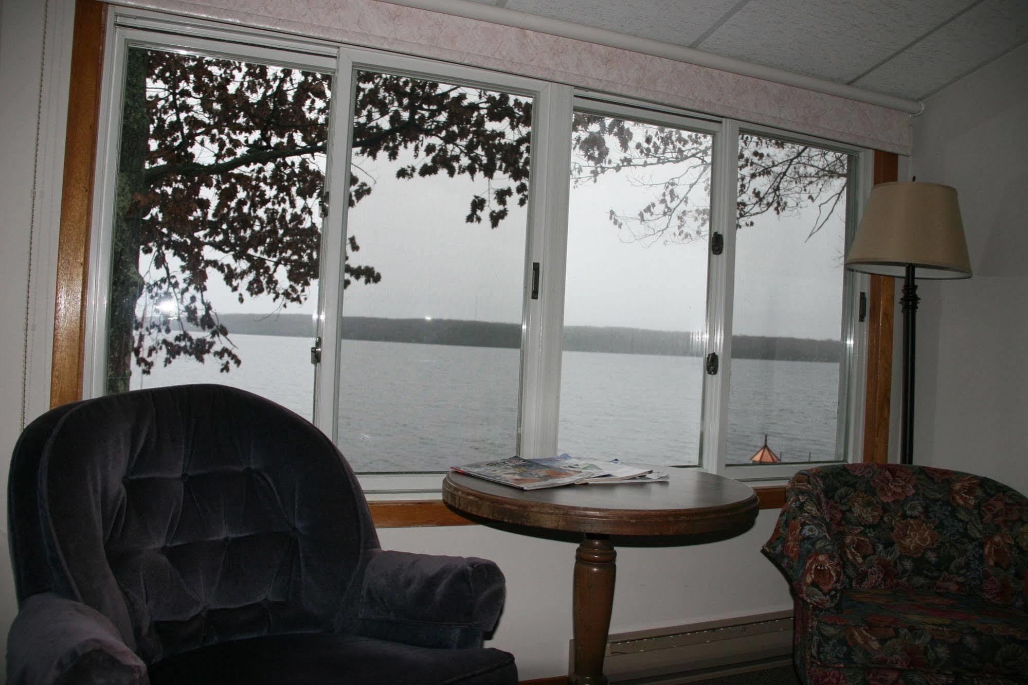 Beachwood Resort Deer Bay Екстериор снимка
