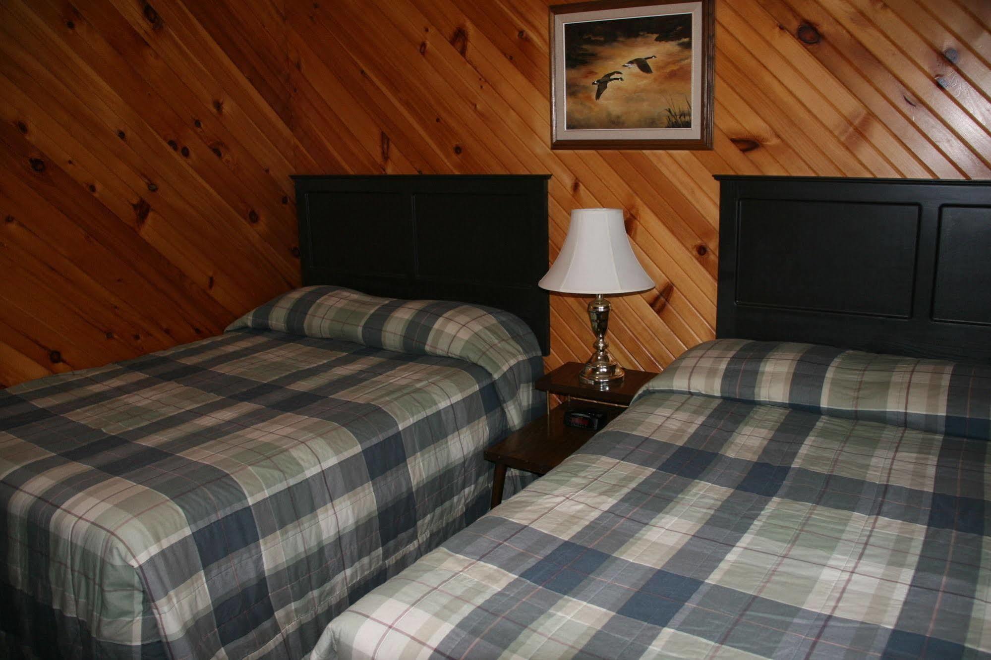 Beachwood Resort Deer Bay Екстериор снимка
